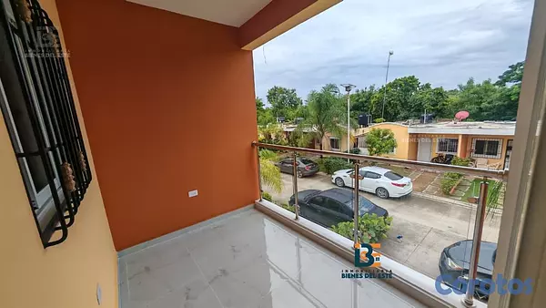 apartamentos - Se Alquilan Apartamentos de Tres habitaciones, en  4