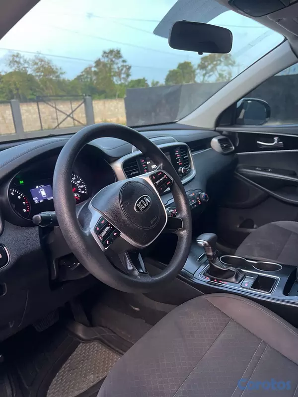 jeepetas y camionetas - Kia Sorento 2020 3 filas 4 cilindros 16