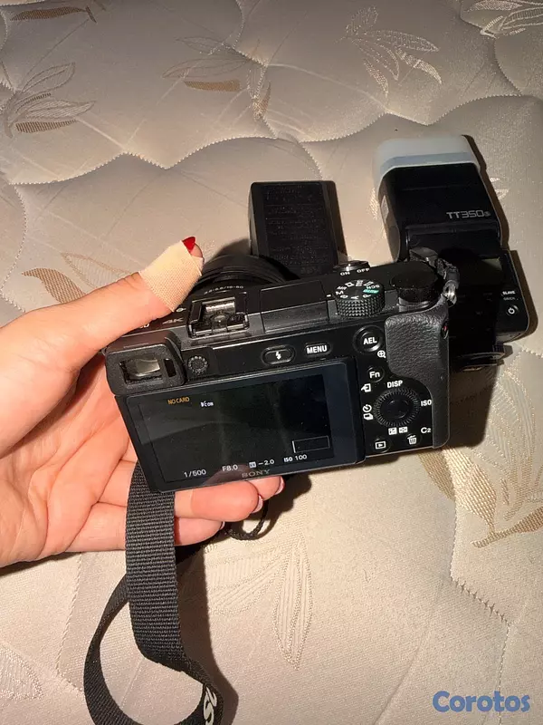 camaras y audio - Sony a6100 con su lente kit+memoria 128gb+ flash Godox TT350s+cargador de baterí 4