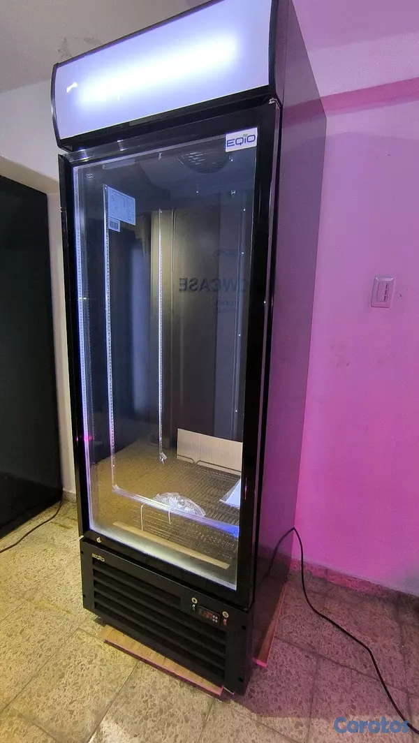 equipos profesionales - freezer exhibidor cervecero Eqio
 8