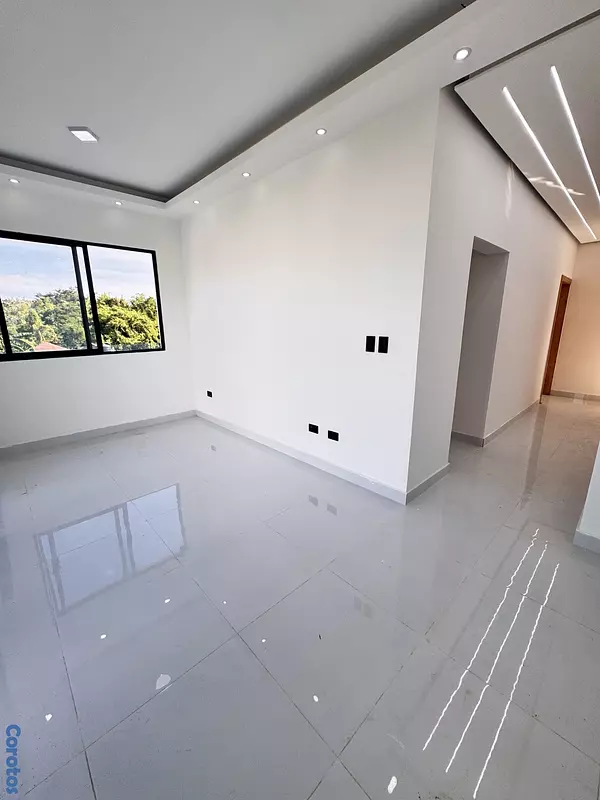 casas - venta de casa de lujo  con piscina en la autopista de San isidro con 3 niveles  10