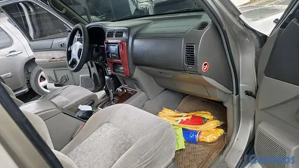 jeepetas y camionetas - Nissan patrol v6 2001 3