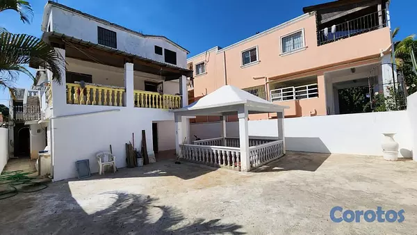 casas - VENDO CASA 3 NIVELES RESIDENCIAL SANTO DOMINGO 6
