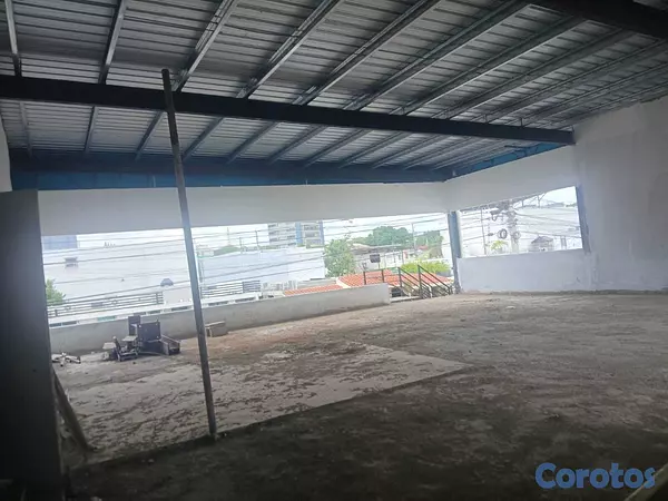 oficinas y locales comerciales - Se Renta Amplio Local Comercial 2do Nivel, Jardine 5
