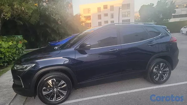 jeepetas y camionetas - Almost brand new Chevrolet tracker Premier 2023 fr 10