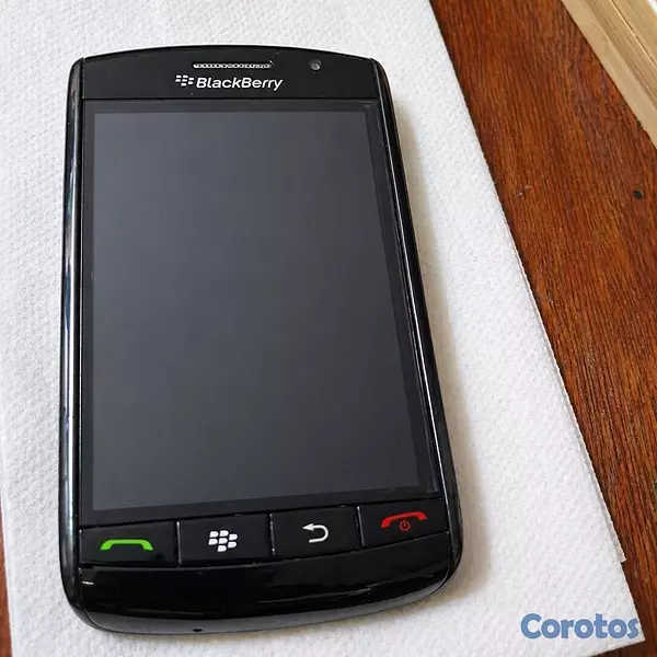 celulares y tabletas - 📱 Se vende celular básico (modelo clásico) Blackberry 3