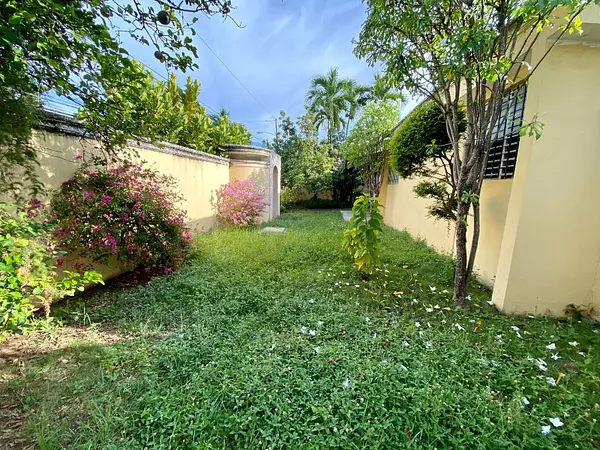 casas - Vendo casa en Los Prados 
 3