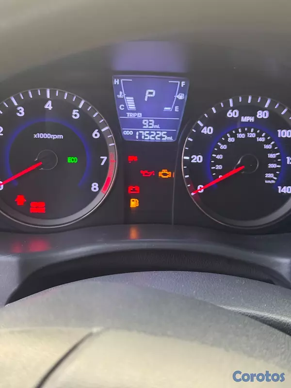 carros - Hyundai Accent  7