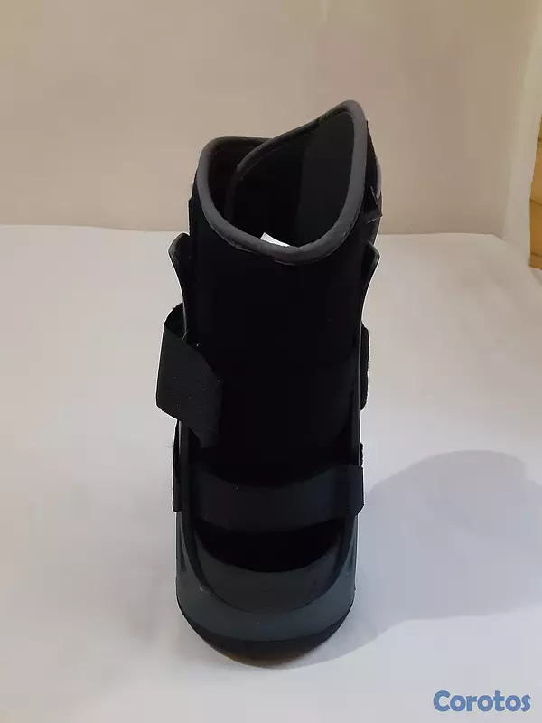 Salud y Equipamiento Médico - Bota ortopedica.  Talla: S 4