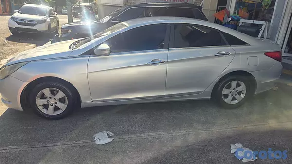 carros - Negocio de alquiler de Hyundai Sonata Y20 para ube 1