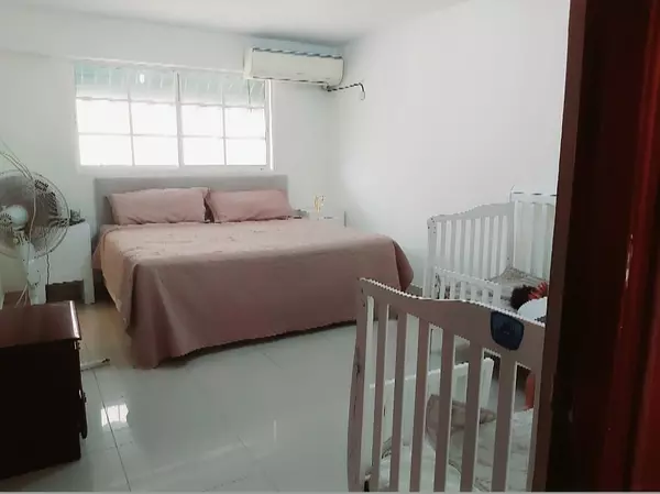 apartamentos - Apartamento Segundo Piso con Terraza, Ens. Ozama 6