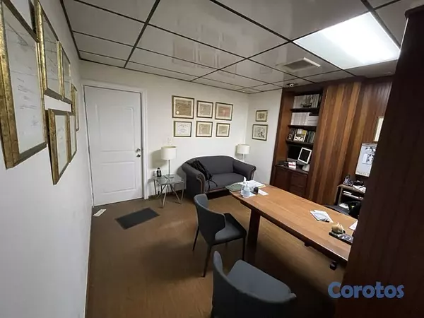 oficinas y locales comerciales - ALQUILER GAZCUE -Consultorio Médico -Detrás de Clinica Abreu (Av.Independencia) 5