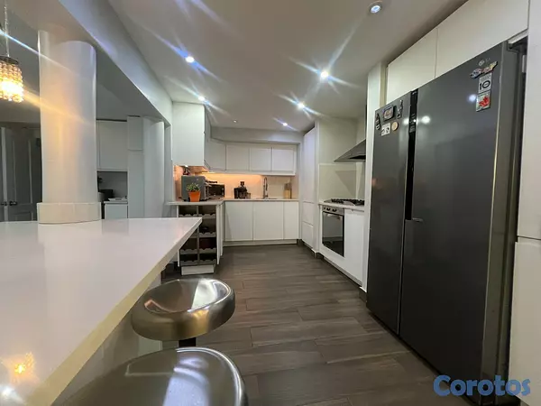 casas - Hermosa Casa en Venta en La Castellana – Santo Dom 9