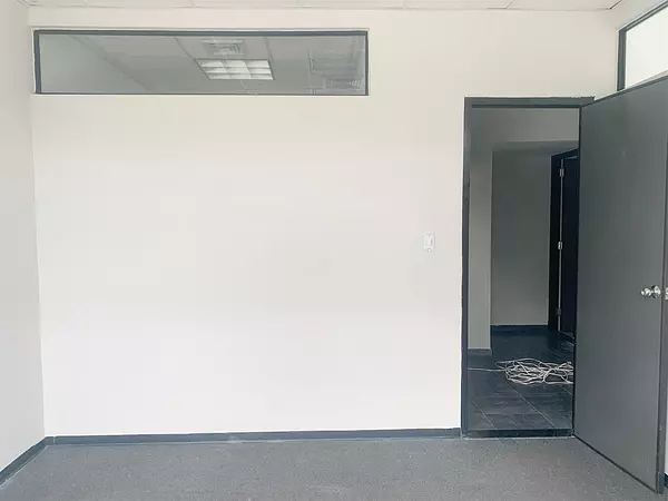 oficinas y locales comerciales - Local comercial en primer nivel  3