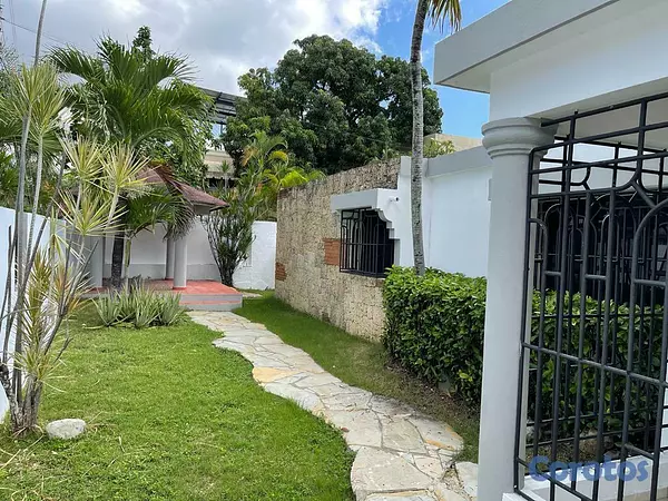 casas - Alquiler de Casa en el Millon  10