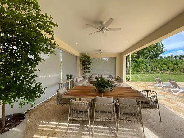 casas vacacionales y villas - Impresionante Villa en Casa de Campo 2