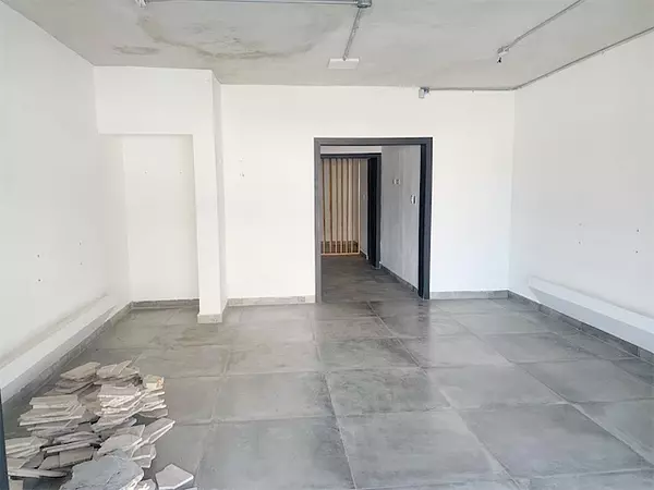 oficinas y locales comerciales - Local céntrico en Naco  8