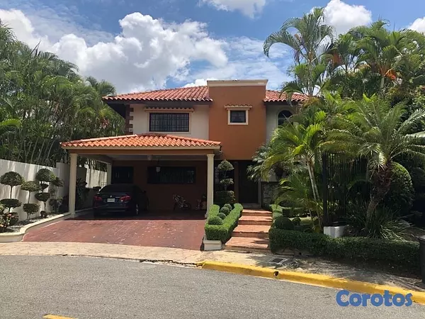 casas - venta de casa en cuesta hermosa 3 con piscina y 450mts Distrito nacional  6