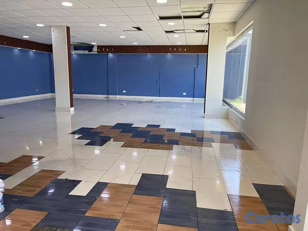 oficinas y locales comerciales - Local Comercial de 278mt2 en alquiler en LOS PRADO 5
