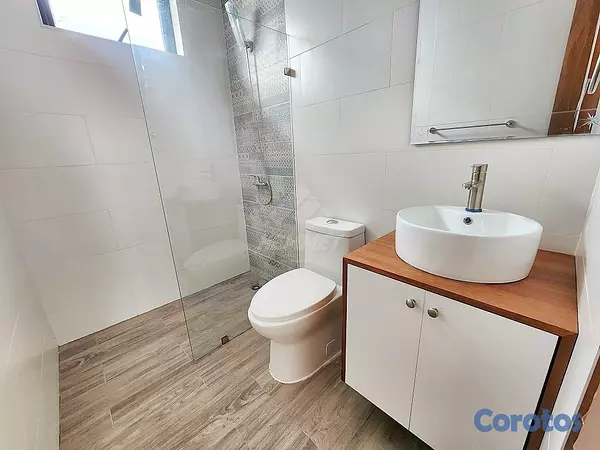 apartamentos - APARTAMENTO SEGUNDO NIVEL PROXIMO LAS DIANAS SANTI 3