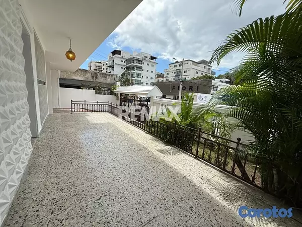 oficinas y locales comerciales - Local comercial de 250mt2 en alquiler en Los Prado 6