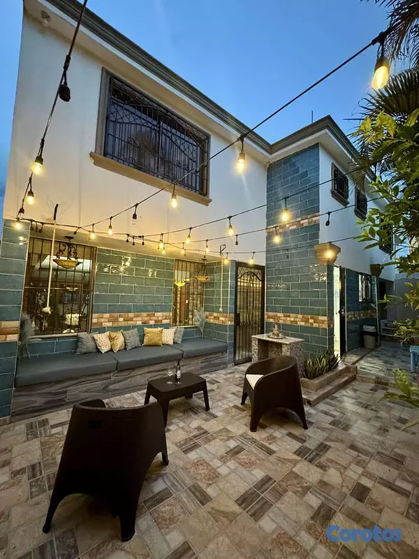 casas - Espaciosa casa de 2 niveles en venta  2