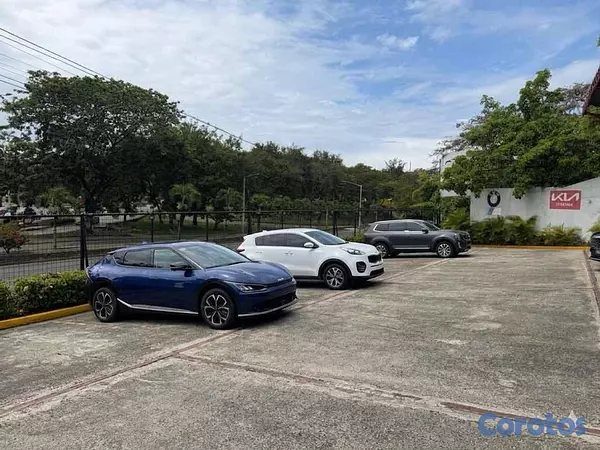 oficinas y locales comerciales - Alquilo solar para dealer San Vicente de Paul  2