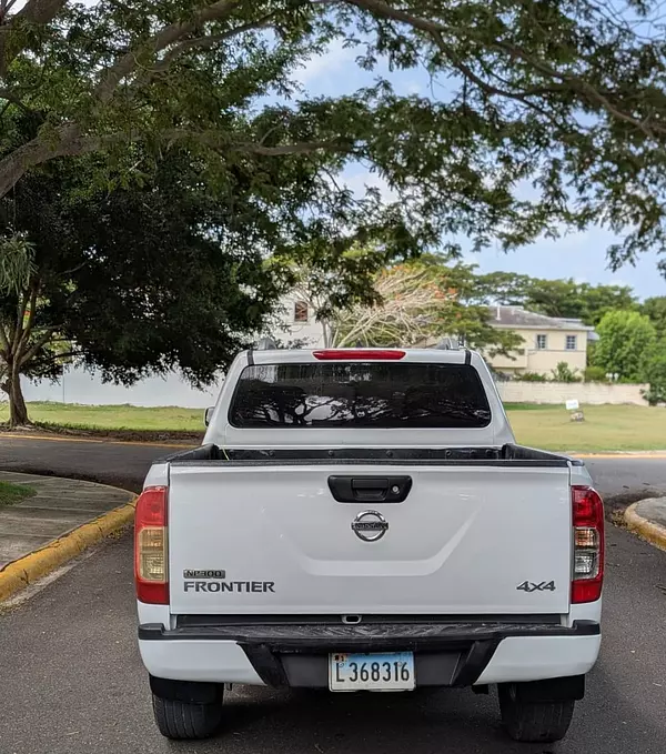 jeepetas y camionetas - Nissan frontier np 300 2018 mecánica  3