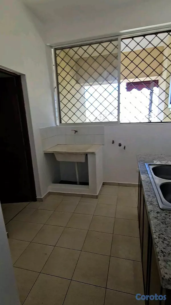 apartamentos - Apartamento duplex 2 habs, Terraza + Jacuzzi, 2 parqueos en Evaristo Morales 10