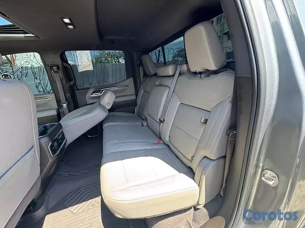 jeepetas y camionetas - Chevrolet silverado 2024 Z71 Duramax  5