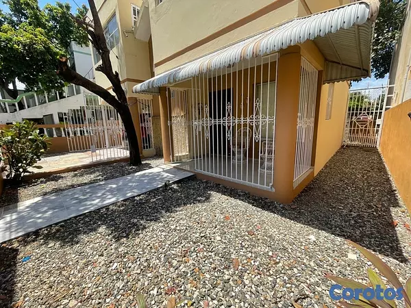 casas -  venta de casa en la avenida España Santo Domingo este  9