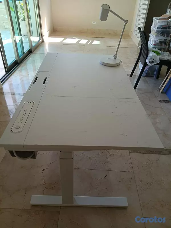 muebles y colchones - SE VENDE MESA DE DIBUJO ELECTRICA CON SU LAMPARA N 2