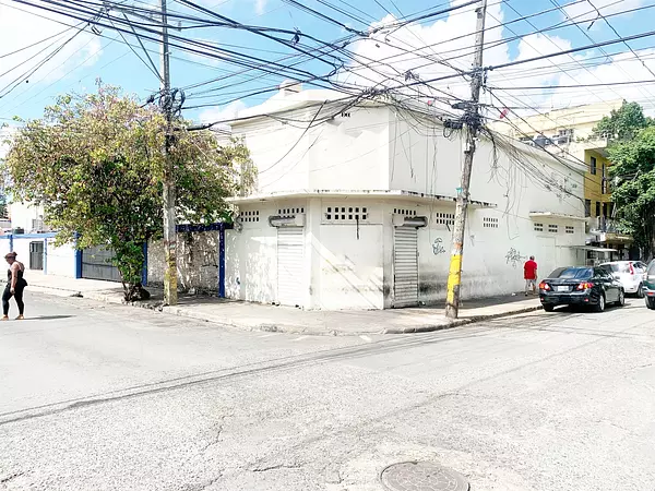 oficinas y locales comerciales - Local en venta 3