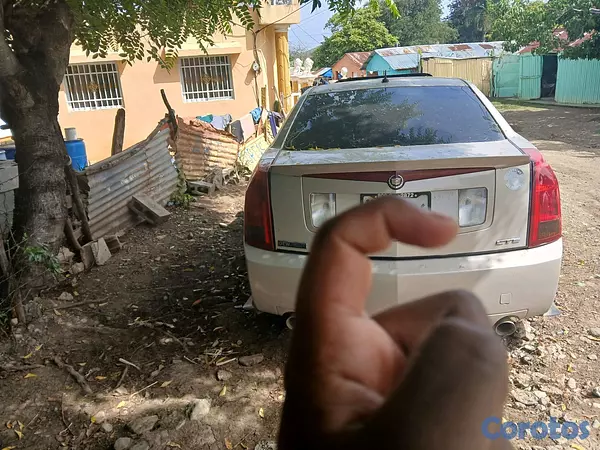 carros - Cadillac CTS 2007 (Le Faltan Las Luces de delante, tengo el bomper). 2