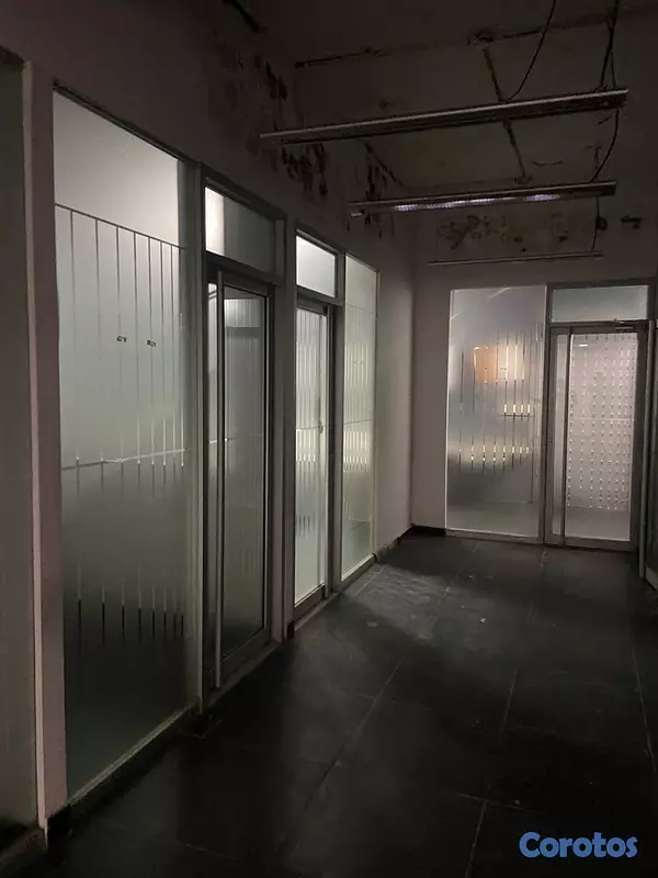 oficinas y locales comerciales - Edificio en la Av. Duarte Casi Esquina Mexico  6