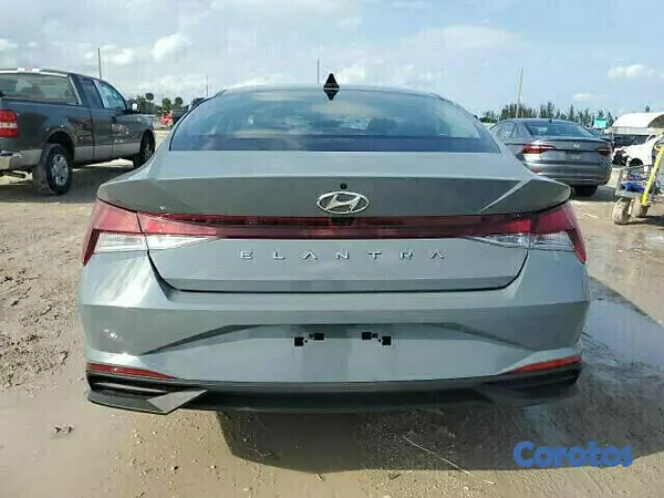 repuestos - Vendo Motor 2.0L  2022 HYUNDAI ELANTRA SEL 5