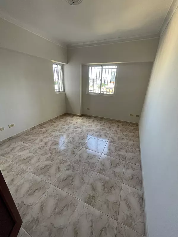 apartamentos - Apartamento de 3 Habitaciones, Renacimiento 7