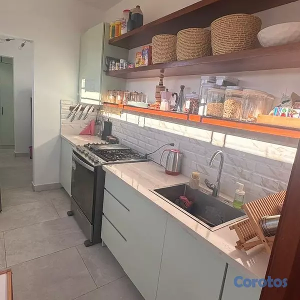 casas - Se Vende Nueva y Moderna Casa con Piscina ubicada  9