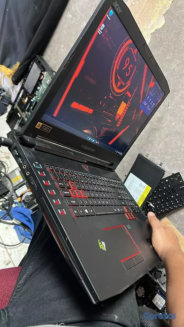 computadoras y laptops - Laptop Acer Predator 17 Intel i7-6800H@2,60ghz/Nvi 2