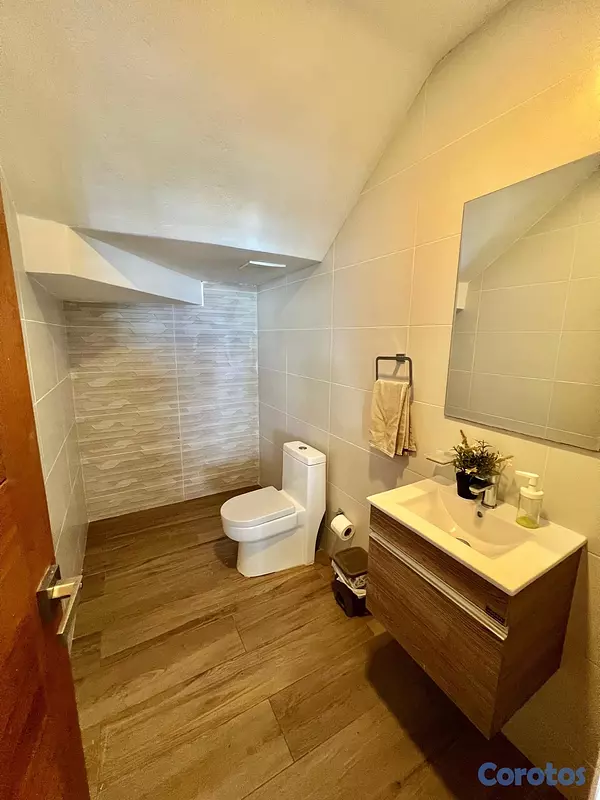 apartamentos - vendo Ph bella gusta 4 habitaciones con su baño dos medio baño visita 3 parqueo 4