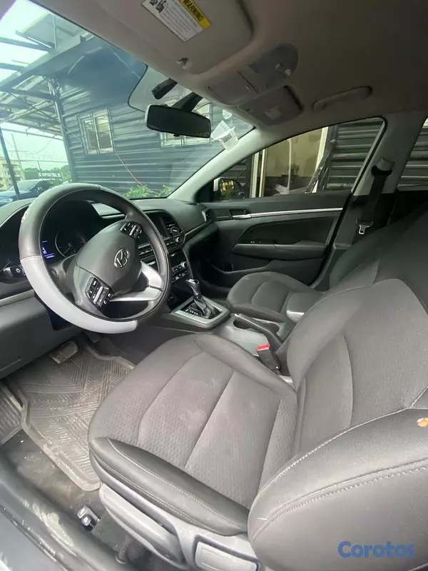 carros - Hyundai Elantra SEL 2020 3