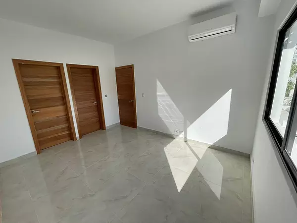 apartamentos - Renacimiento D. N📍 Apartamento en torre de lujo familiar. 3