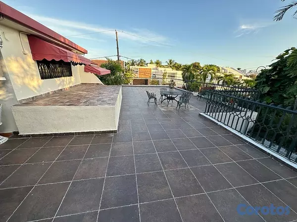casas - Casa en venta: Urbanización Fernández Santo domingo D.N 5