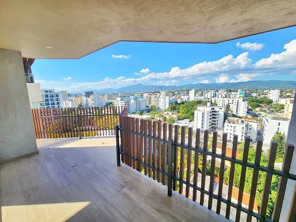 apartamentos - Piso alto de renta en La Esmeralda 4