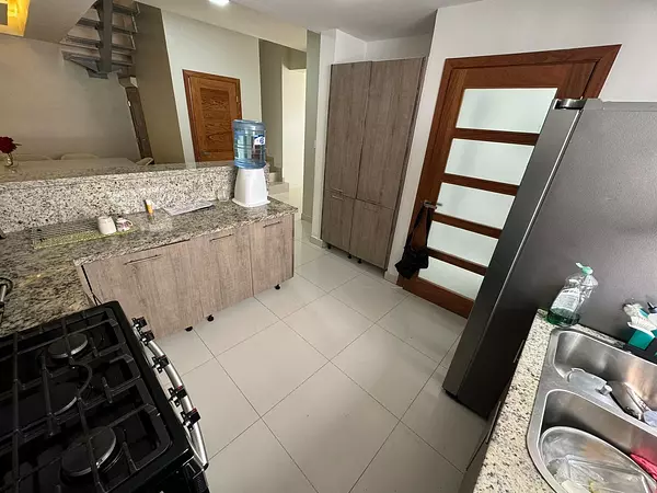 penthouses - Penthouse en Venta
RENACIMIENTO
USD 395,000.00
Mantenimiento: RD$12,000.00

 10