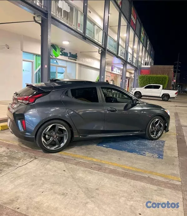 carros - HYUNDAI VELOSTER ÚLTIMA TE
TURBO 2019 4
