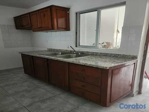 apartamentos - Se alquila apartamento de 2 hab. en la Av. Jacobo Majluta cerca de la Colombia  4