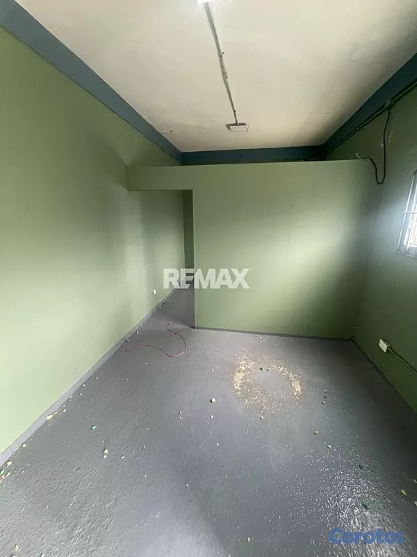oficinas y locales comerciales - Nave Industrial en PANTOJA SANTO DOMINGO OESTE 3