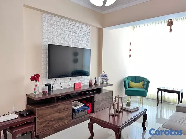 apartamentos - venta de apartamento con 2 parqueos y 113mts en la autopista de san isidro  3