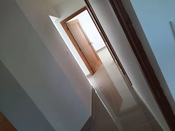 apartamentos - Vendo Bonito Apartamento 2do Nivel en Los Alamos  3